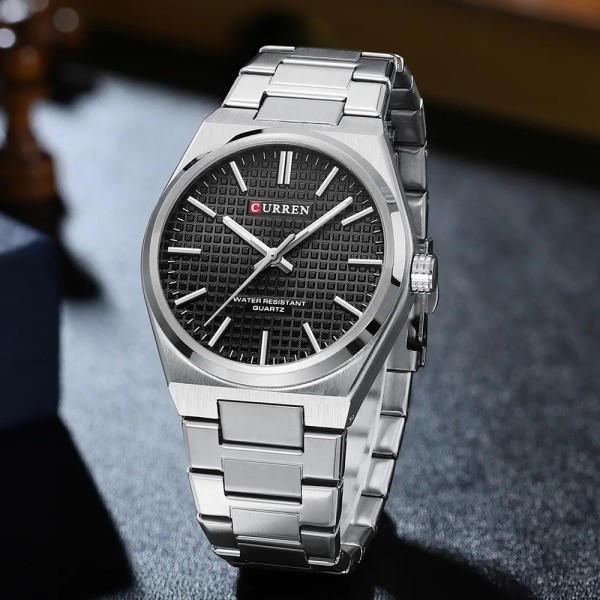 CURREN 8439 Stainless Steel Fashion Quartz Man For- Silver/Black